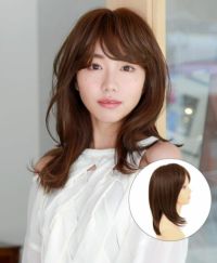 五分ウィッグ【ニュアンスストレート】 品番 GB-01耐熱 着用イメージ1 カラー TMB 耐熱マロンブラウン 地毛をいかし、頭頂部全体をカバー
