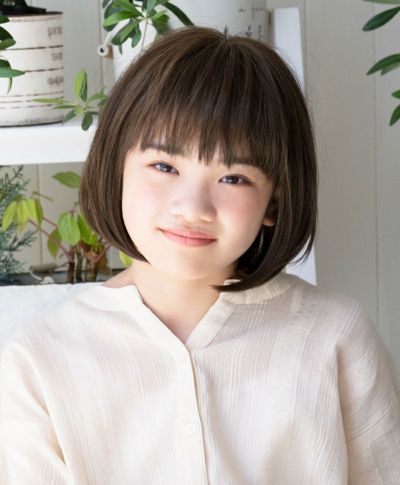 帽子ウィッグ(フィット）【ボブ】 品番BO-10耐熱 お子様や頭囲の小さなかたにもおススメ 着用イメージ11 カラー TDB：耐熱ダークブラウン