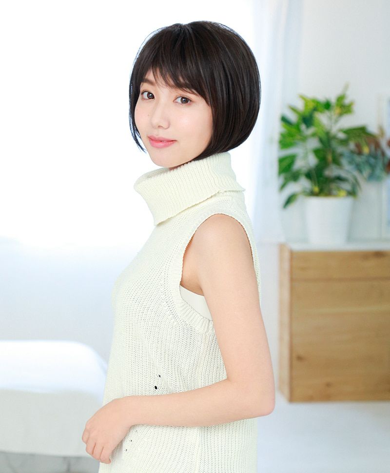 帽子ウィッグ(フィット）【ショートボブ】 品番BO-11耐熱 着用イメージ7 カラー TCK：耐熱ショコラブラック 
