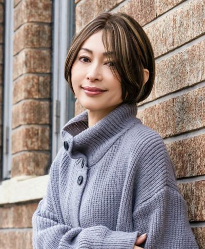 【公式サイト限定】PRISILA Limi手植えオールウィッグ(人毛ミックス)【ルナショート】品番：LA-001　着用イメージ21 カラー ZHM:人毛ミックスハイメッシュ　ミセスにもおすすめ