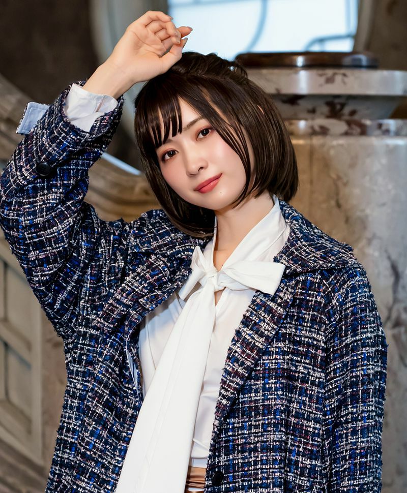 【公式サイト限定】PRISILA Limi手植えオールウィッグ(人毛ミックス)【シェリーボブ】品番/LA-003　カラー/ZNB:人毛ミックスナチュラルブラウン　着用イメージ3