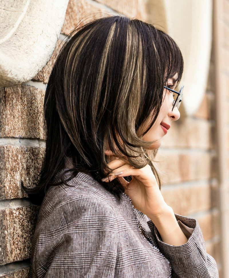 【公式サイト限定】PRISILA Limi手植えオールウィッグ(人毛ミックス)【フラネレイヤーミディ】品番/LA-004　カラー/ZHM:人毛ミックスハイメッシュ　着用イメージ8