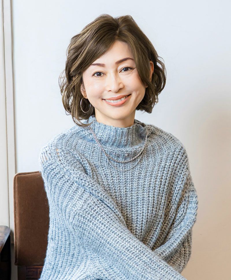 PRISILA Limi手植えオールウィッグ(人毛ミックス)【ミレーヌウェーブボブ】LA-008 モデル画像 ZHM：人毛ミックスハイメッシュ